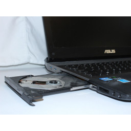 Asus G75VW-BHI7N07 Замена оптического привода в сборе